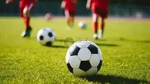 曼联重磅宣布：2035年女足世界杯新主场速建在即，激情赛事即将启幕！